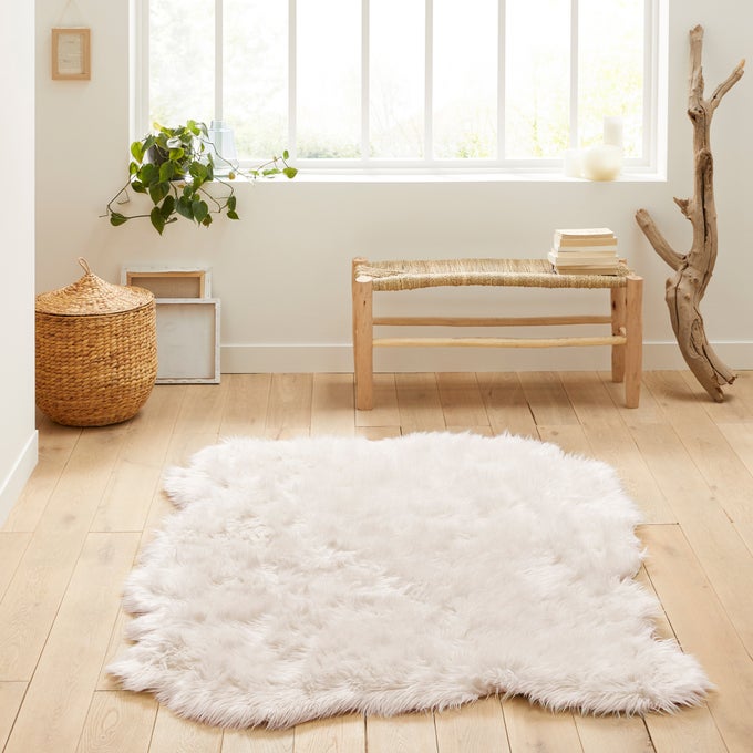Livio Faux Sheepskin Rug